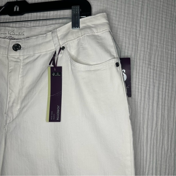 Gloria Vanderbilt Women's Mid Rise Jordyn CAPRI JEANS White Rhinestones NWT 16 - Picture 5 of 16